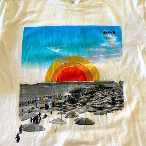 Hurley boys tshirt M